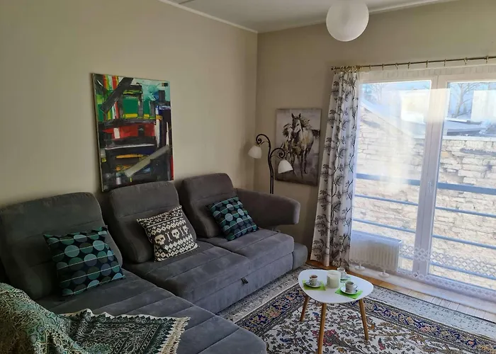 Cozy Retreat At The Heart Of