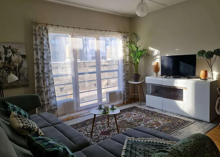 Cozy Retreat At The Heart Of アパート *